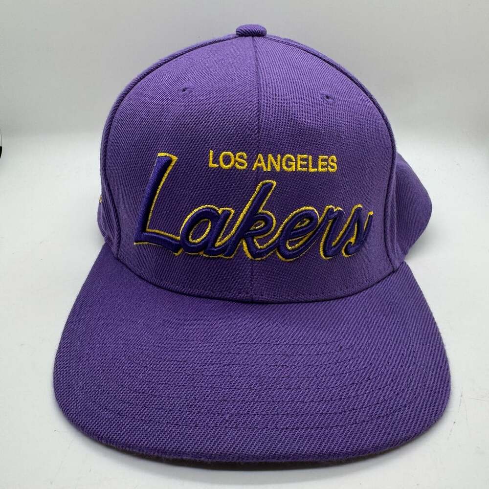 Mitchell & Ness Los Angeles Lakers 2009 NBA Champions Purple Snapback Hat